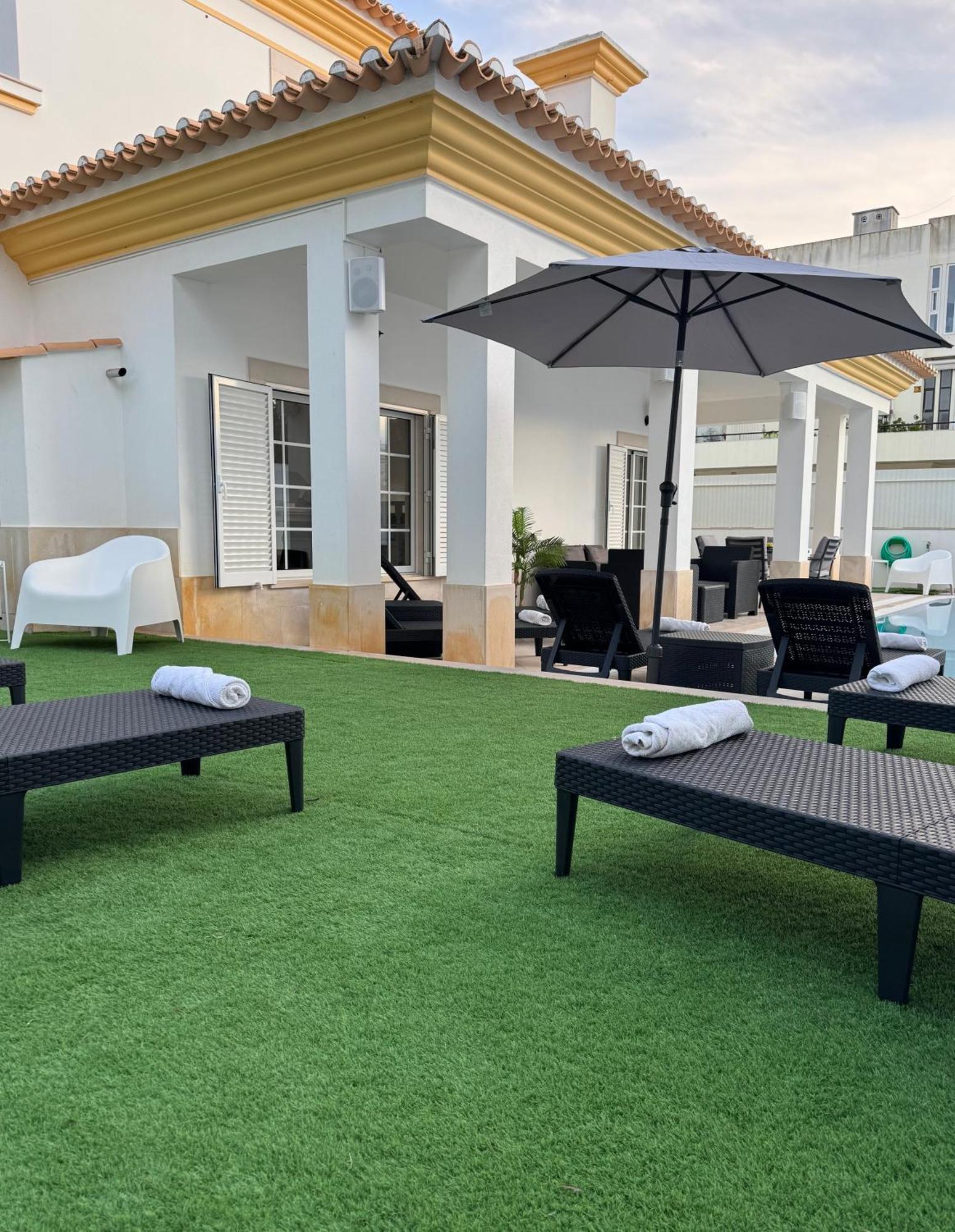 Villa Bonita Guesthouse Albufeira Old Town Екстер'єр фото