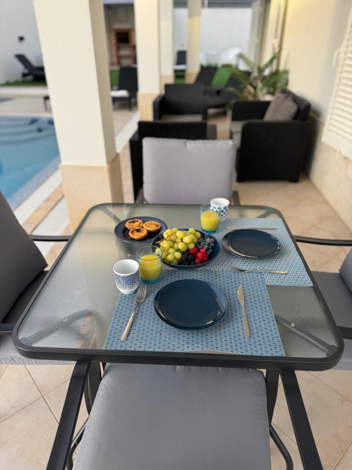 Villa Bonita Guesthouse Albufeira Old Town Екстер'єр фото